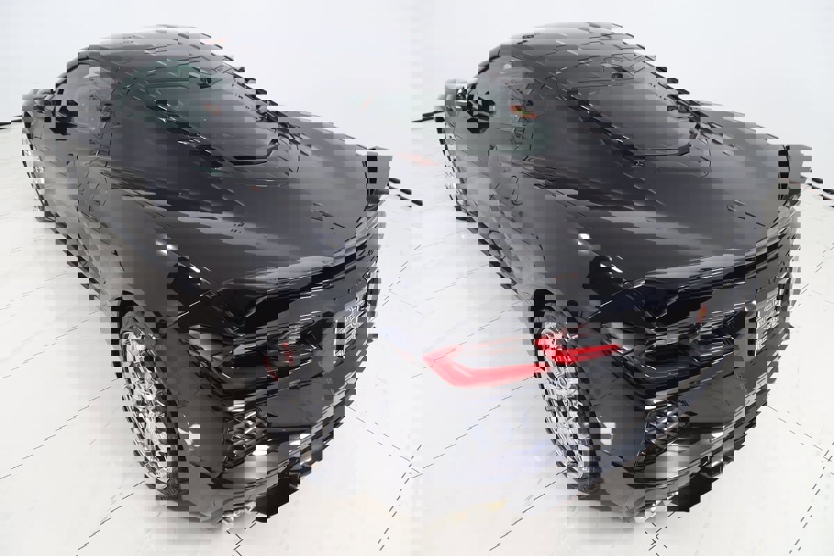 Used 2020 Chevrolet Corvette Stingray Premium Cpe w/ 3LT Preferred Equipment Group image 40