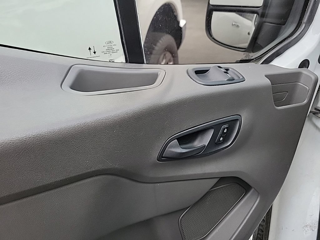 Used 2020 Ford Transit 350 XLT RWD image 8