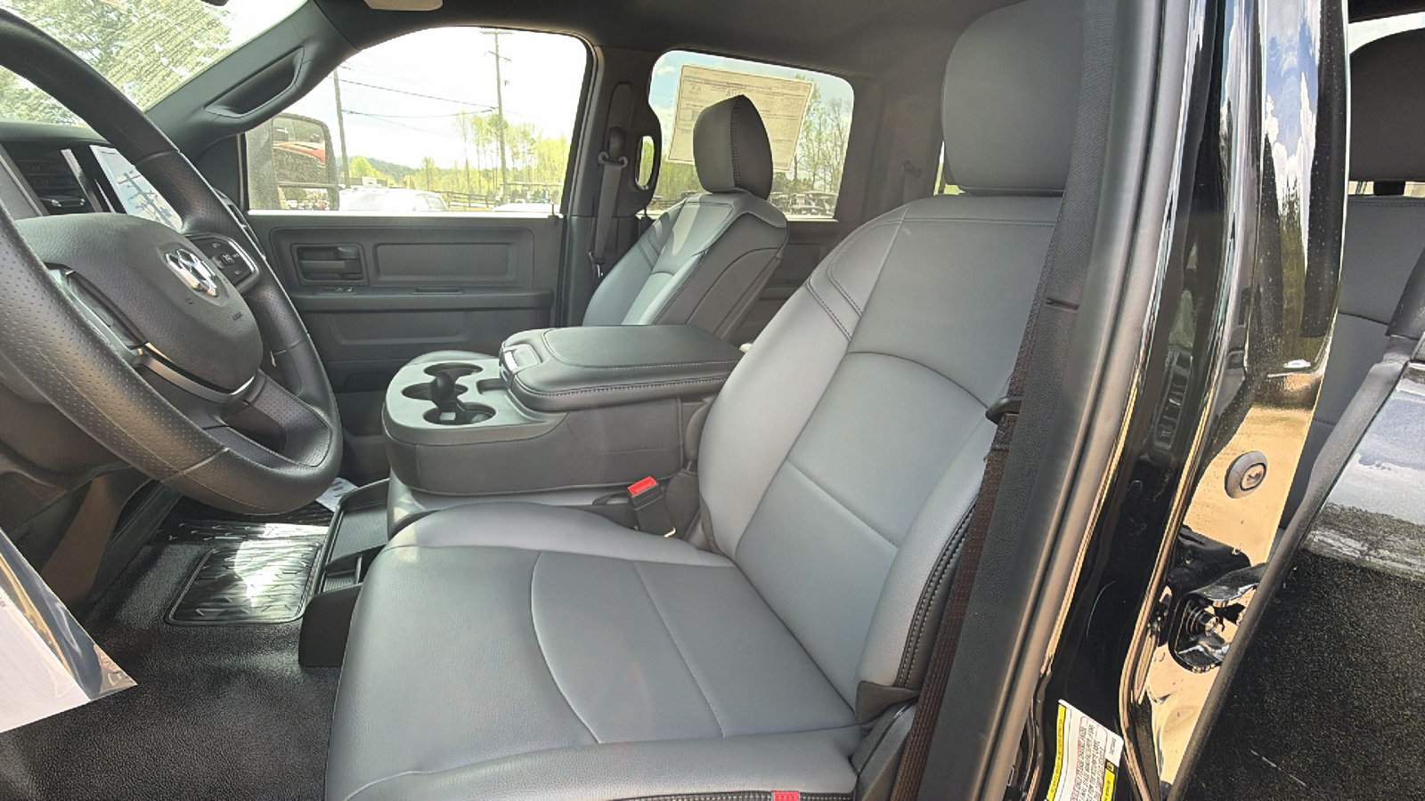 New 2026 RAM 5500 Tradesman w/ Chrome Appearance Group AWD/4WD image 17
