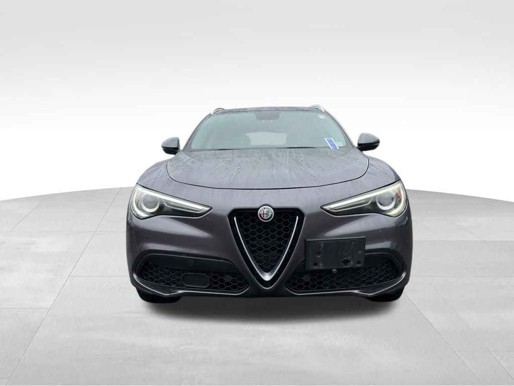 Used 2018 Alfa Romeo Stelvio Ti Lusso AWD/4WD image 11