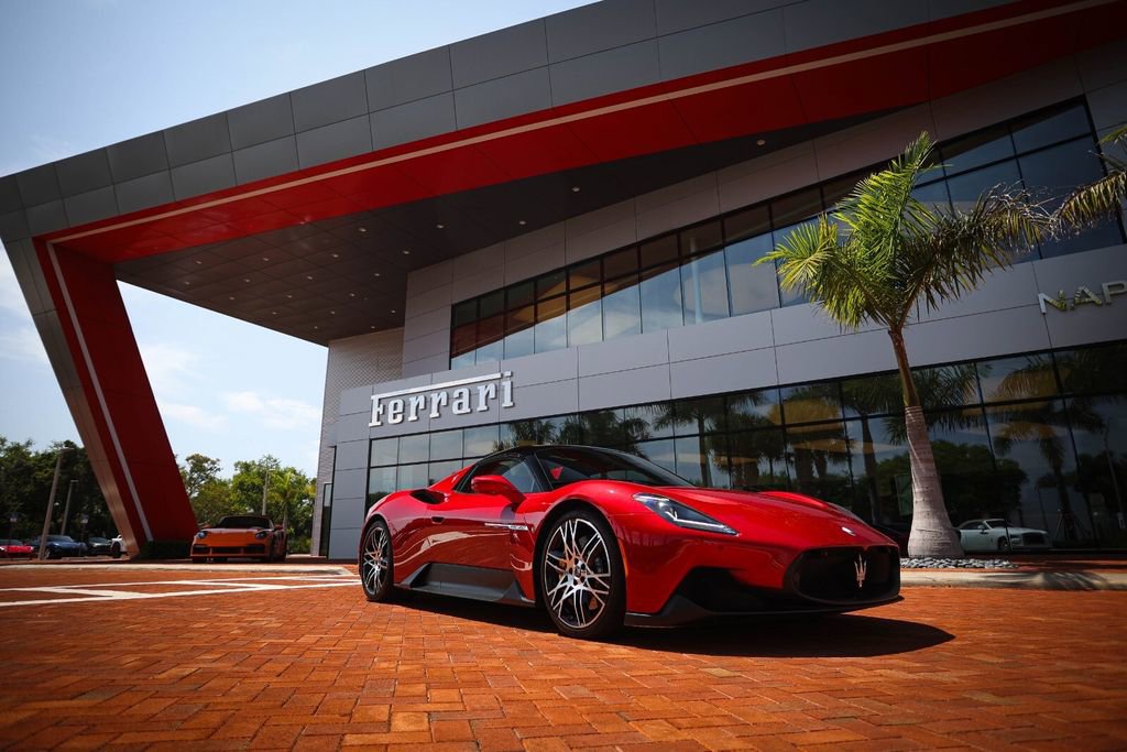 Used 2024 Maserati MC20 Cielo image 24