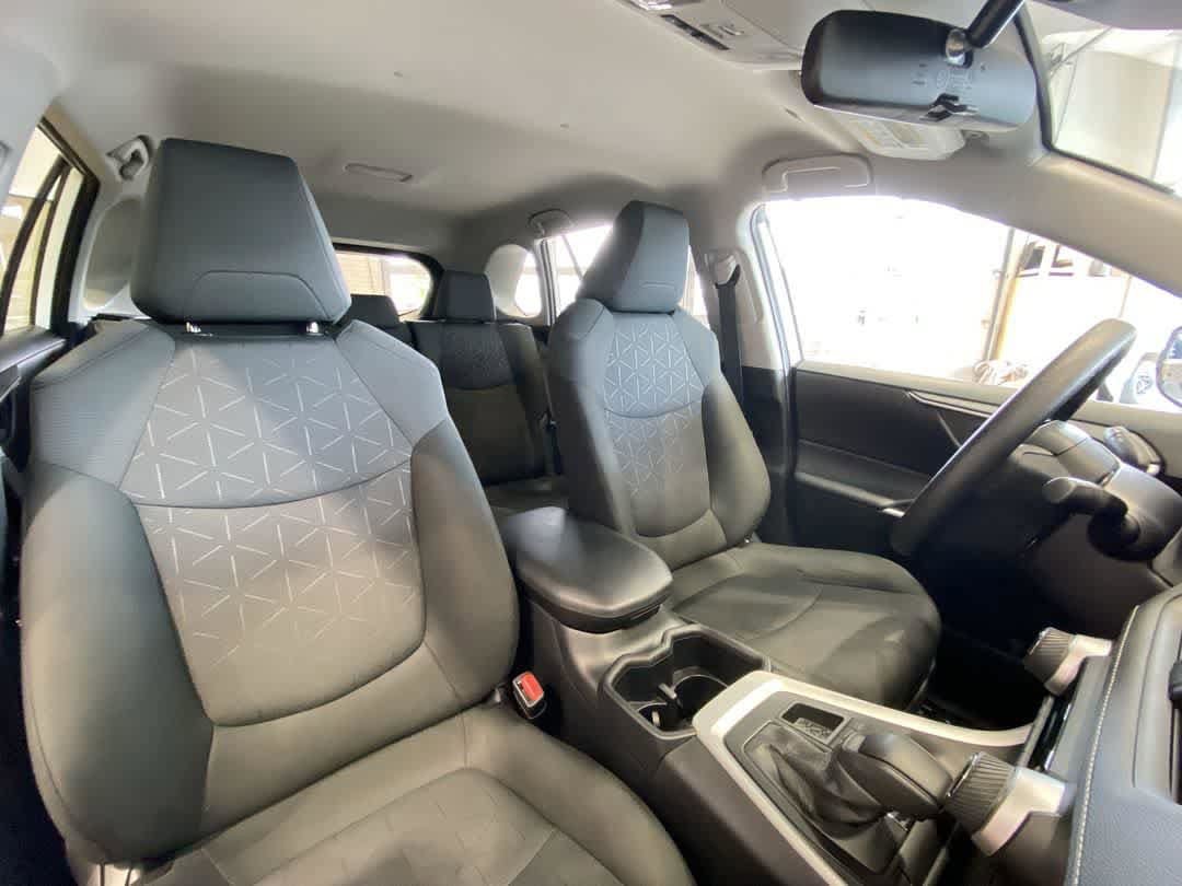 Certified 2025 Toyota RAV4 XLE AWD/4WD image 26