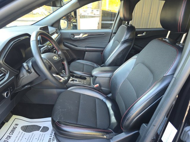 Used 2025 Ford Escape ST-Line AWD/4WD image 17