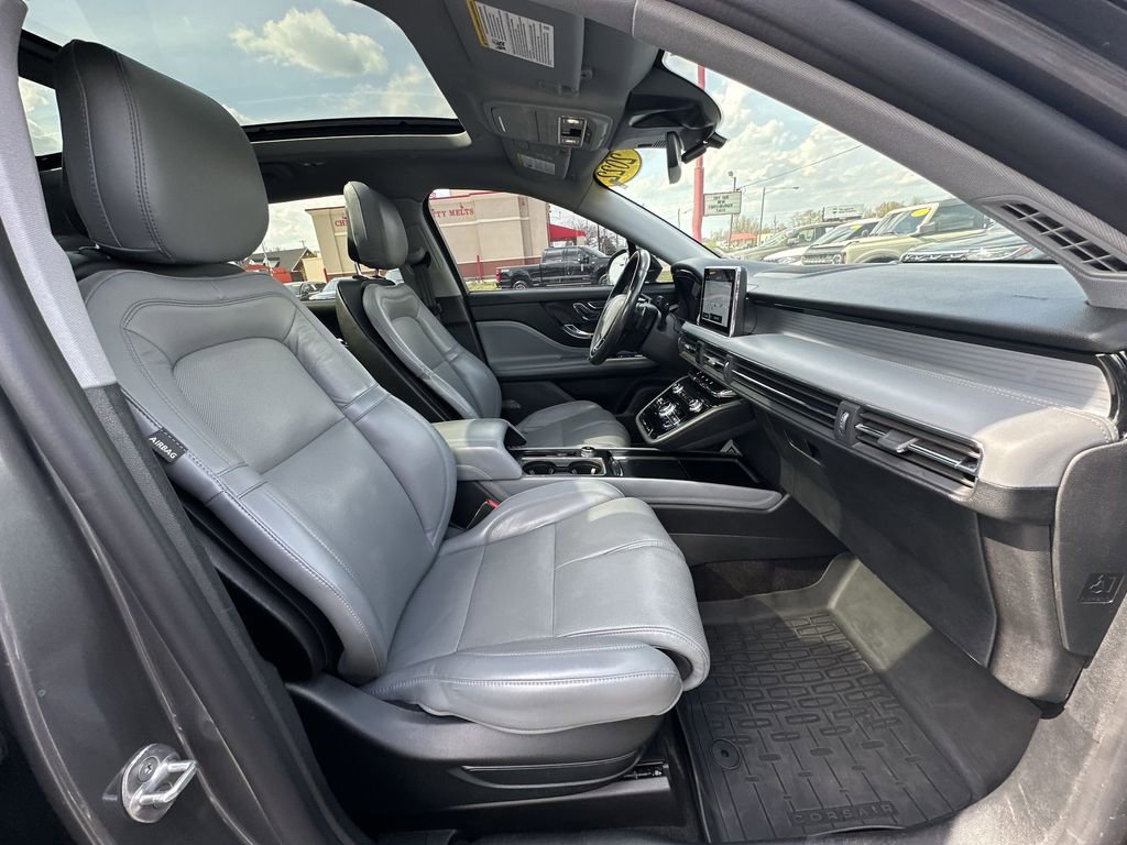 Used 2022 Lincoln Corsair Reserve w/ Equipment Group 201A image 17