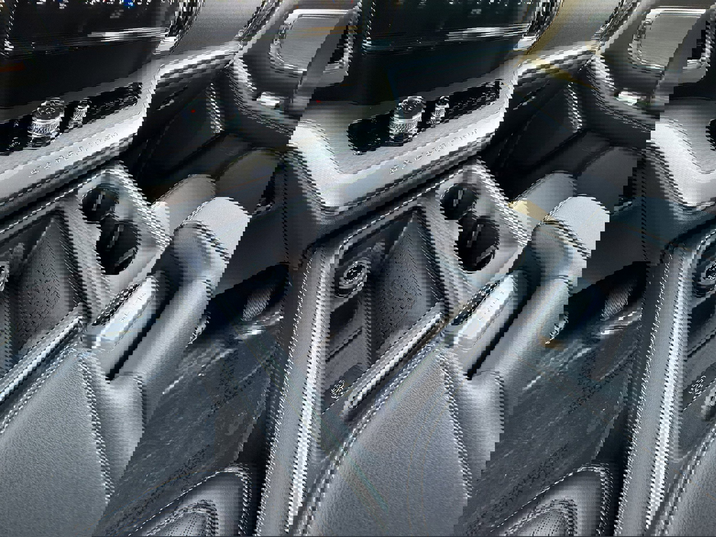 Used 2025 Ford Expedition Max Platinum image 21