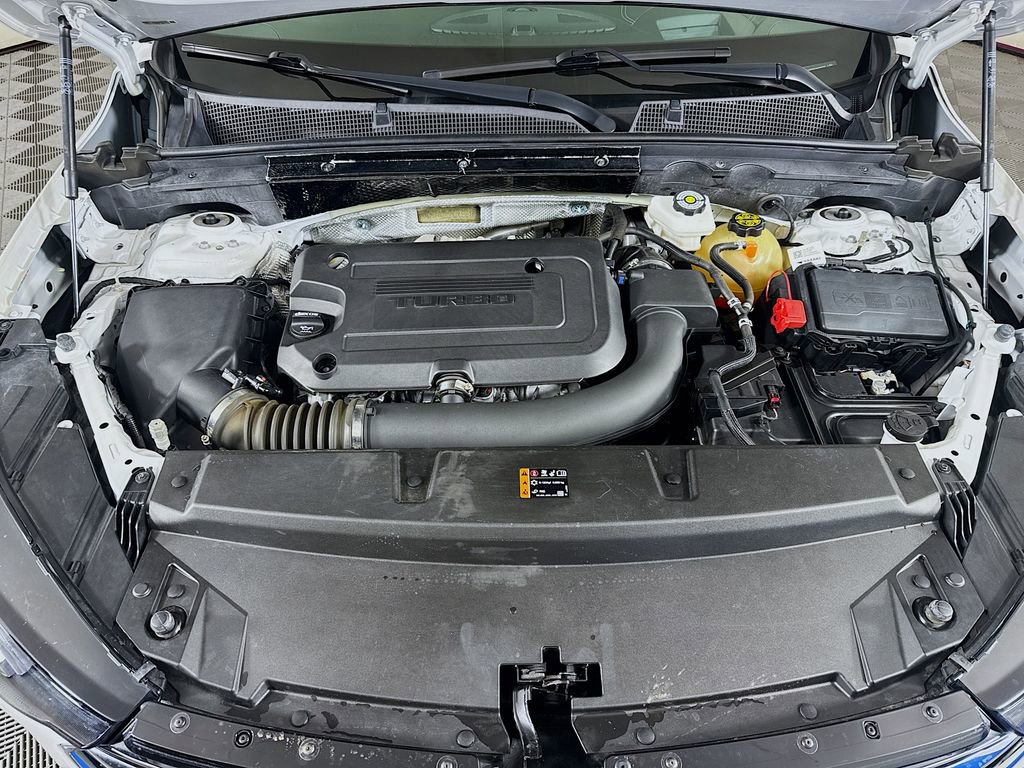 Used 2021 Buick Envision Essence w/ Technology Package I image 31