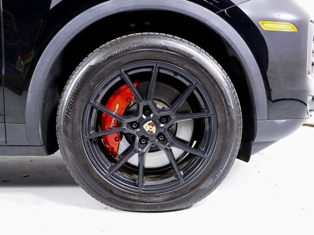 Certified 2024 Porsche Cayenne image 21