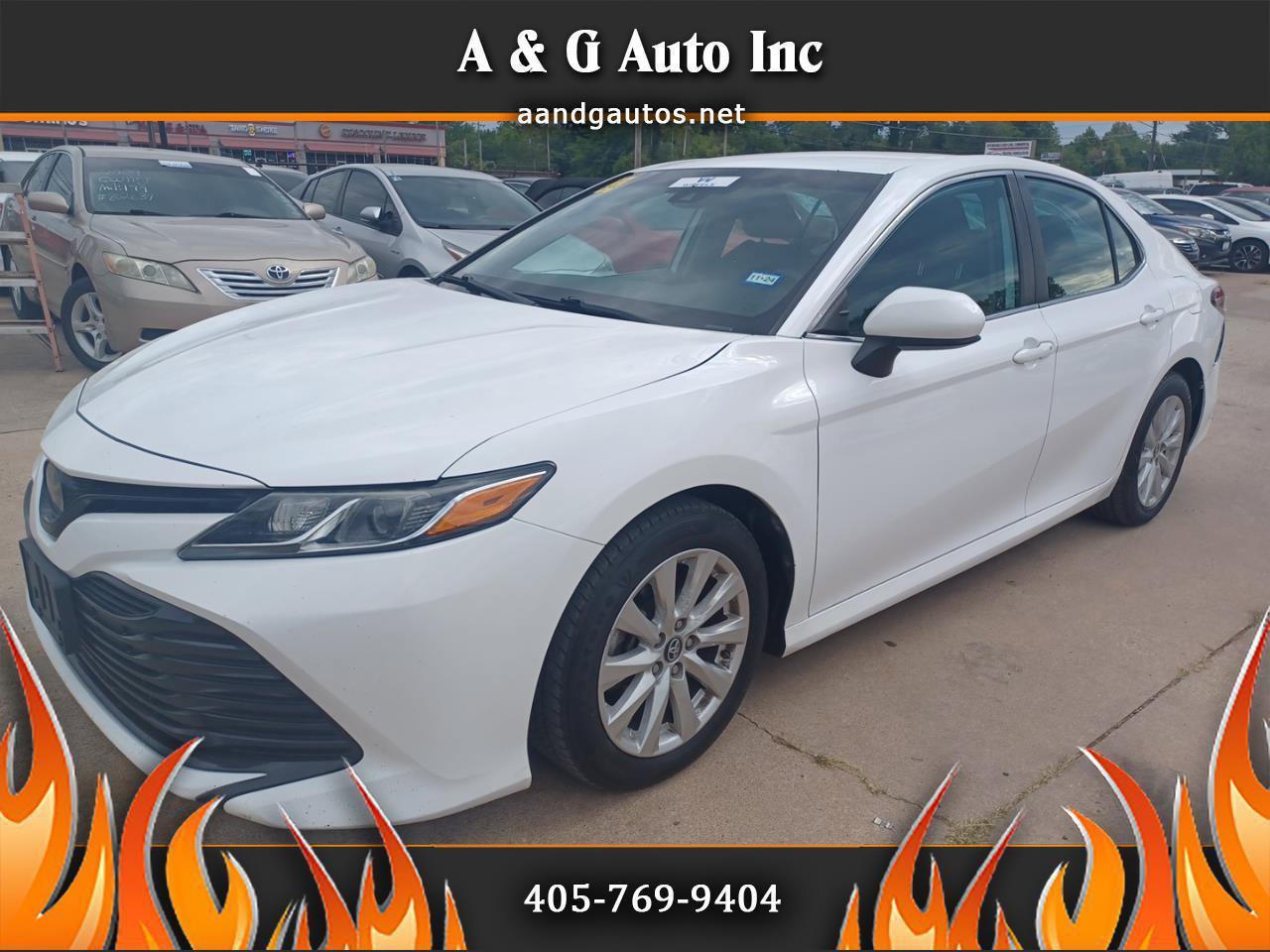 Used 2019 Toyota Camry LE FWD image 1