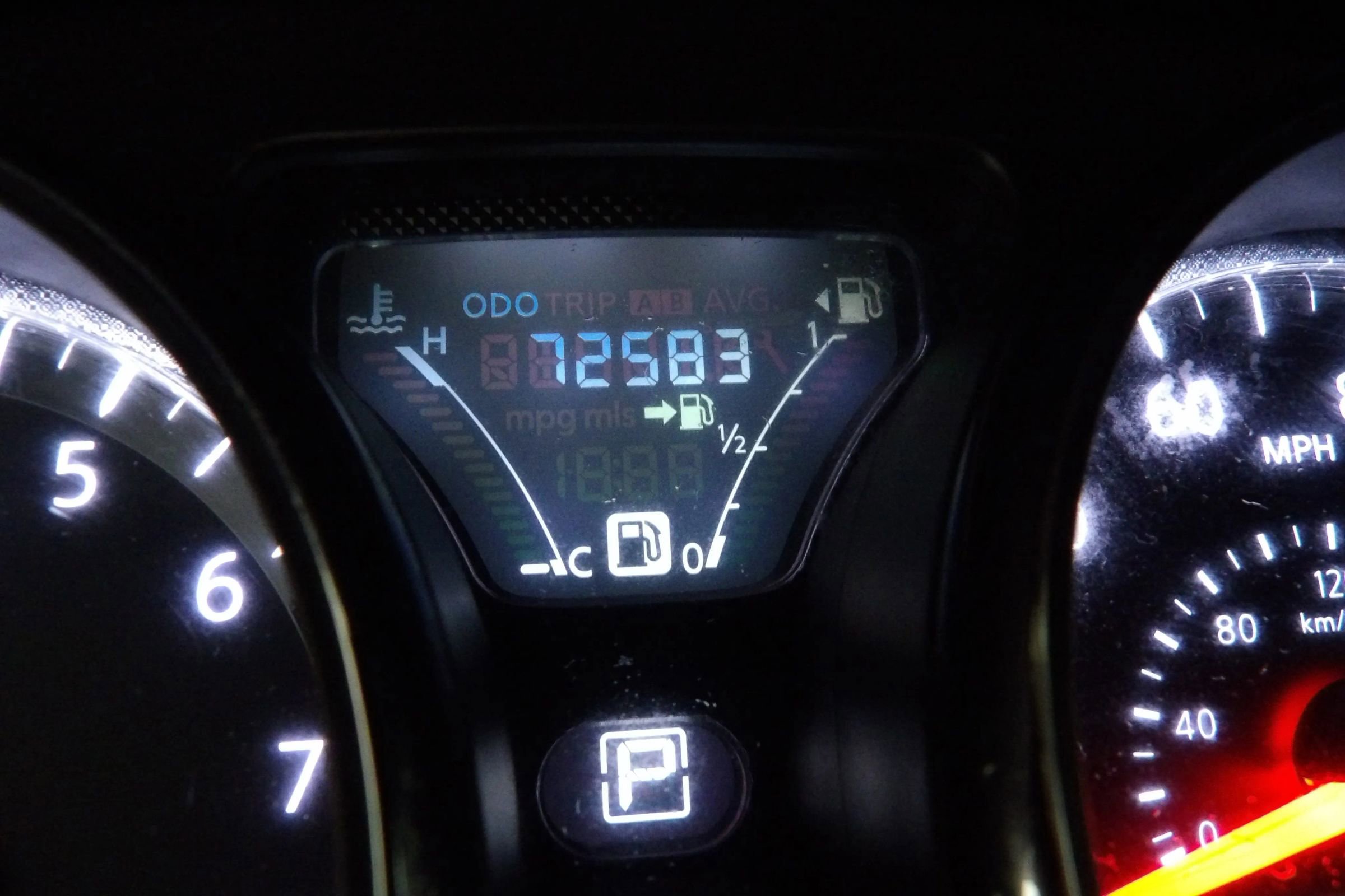 Used 2017 Nissan Versa SV image 14