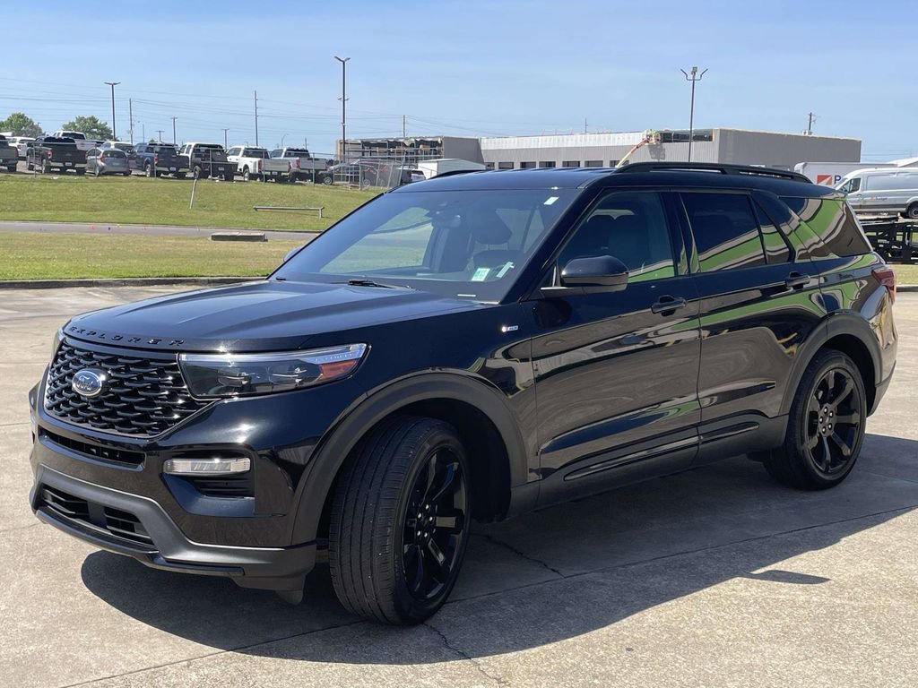 Certified 2023 Ford Explorer ST-Line w/ Class IV Trailer Tow Package RWD image 7