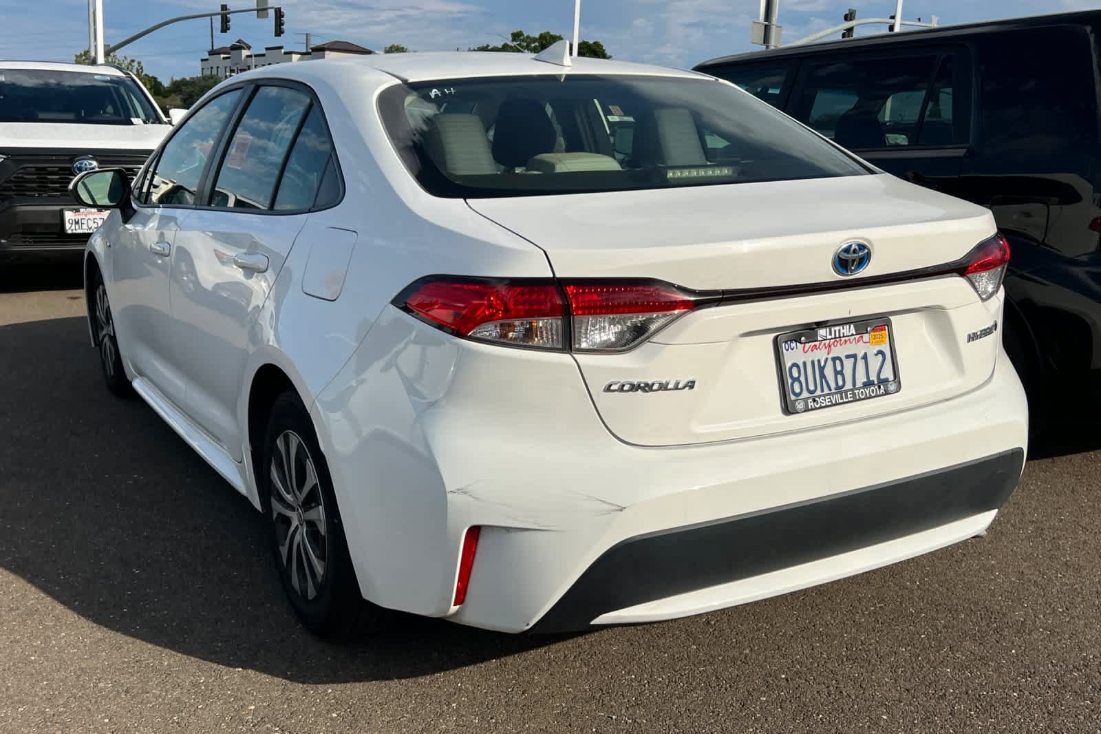 Used 2020 Toyota Corolla LE FWD image 6