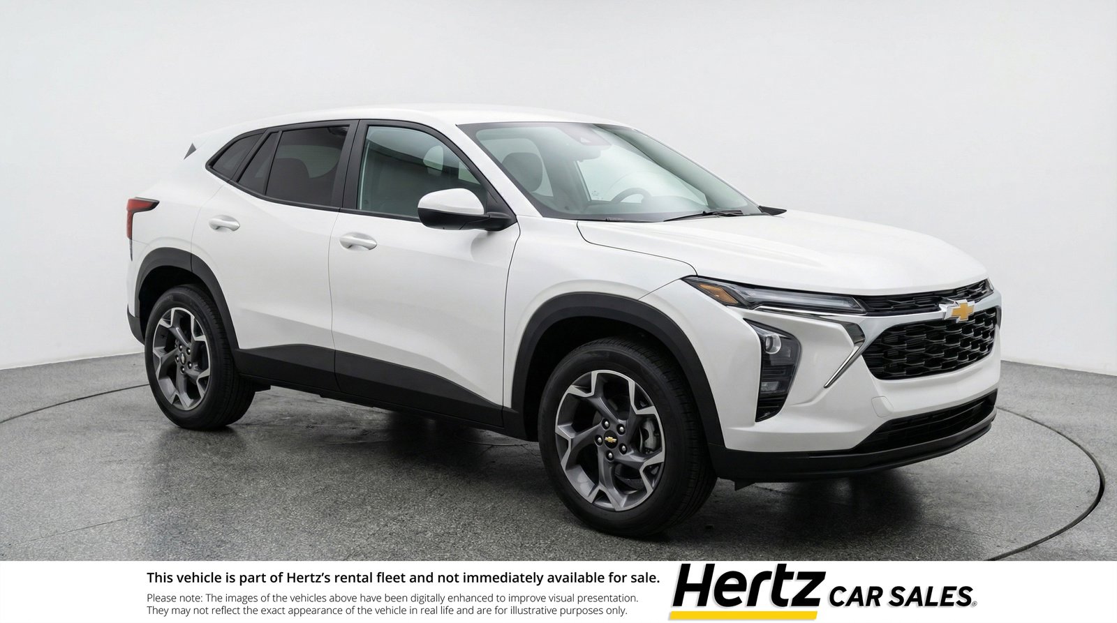 Used 2025 Chevrolet Trax LT image 1