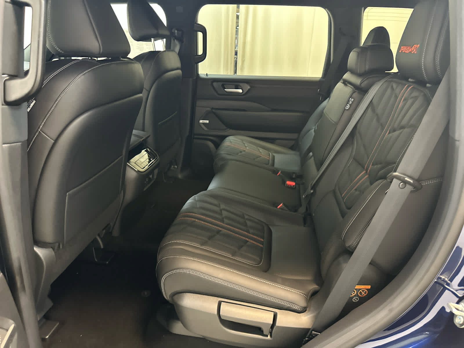 New 2025 Nissan Armada PRO-4X AWD/4WD image 12