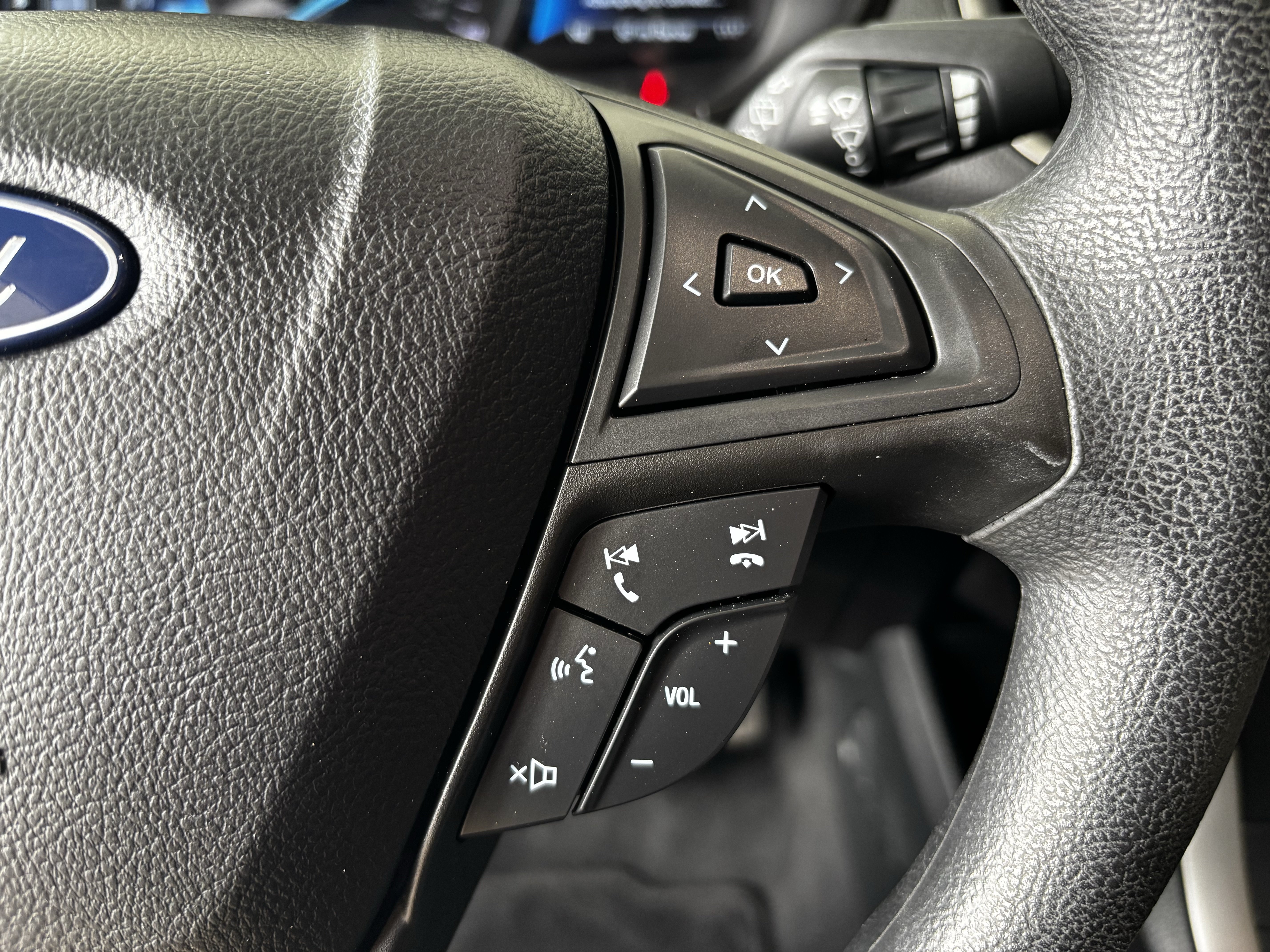 Used 2022 Ford Edge SE AWD/4WD image 16