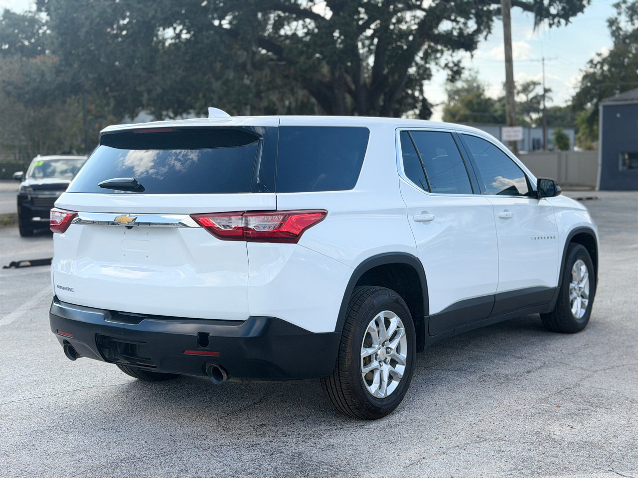 Used 2020 Chevrolet Traverse LS image 5