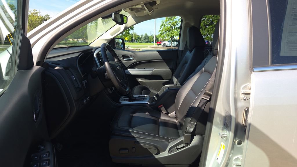 Used 2020 Chevrolet Colorado LT w/ Luxury Package AWD/4WD image 7