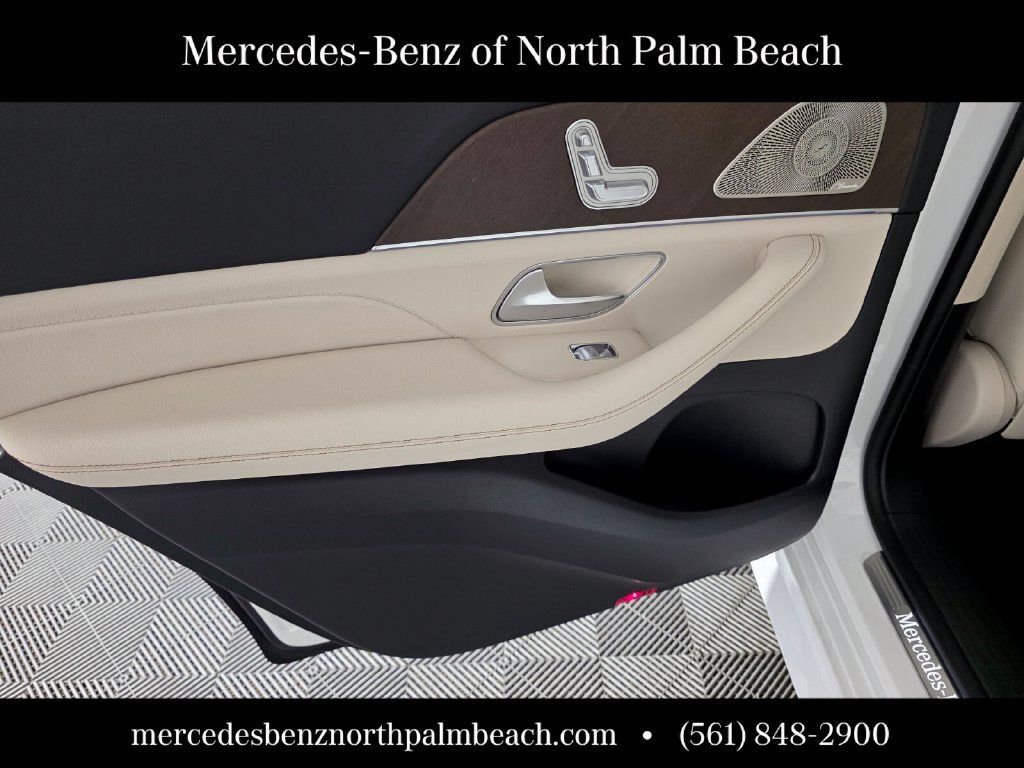 New 2027 Mercedes-Benz GLS 450 4MATIC image 16