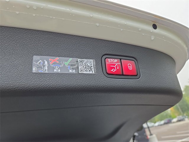 New 2026 Mercedes-Benz GLC 300 4MATIC image 32