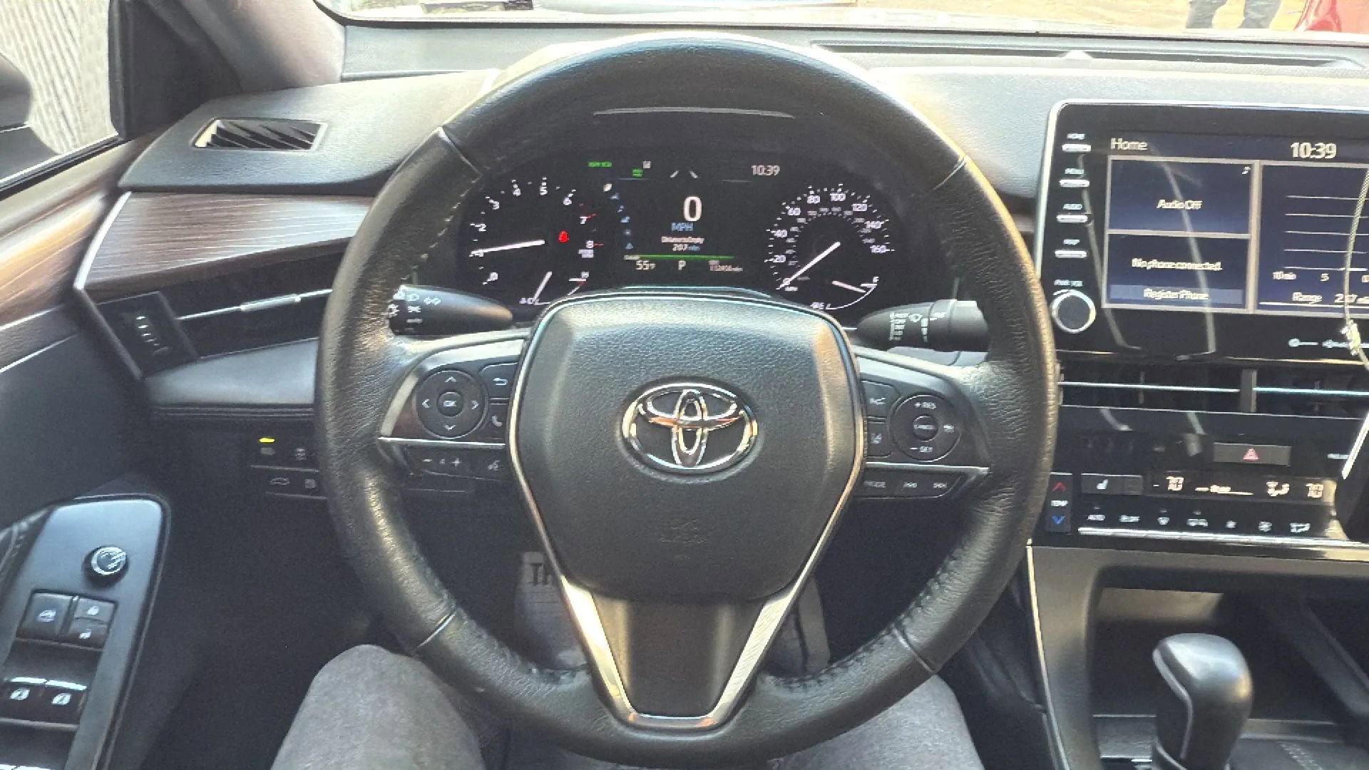 Used 2022 Toyota Avalon XLE FWD image 10