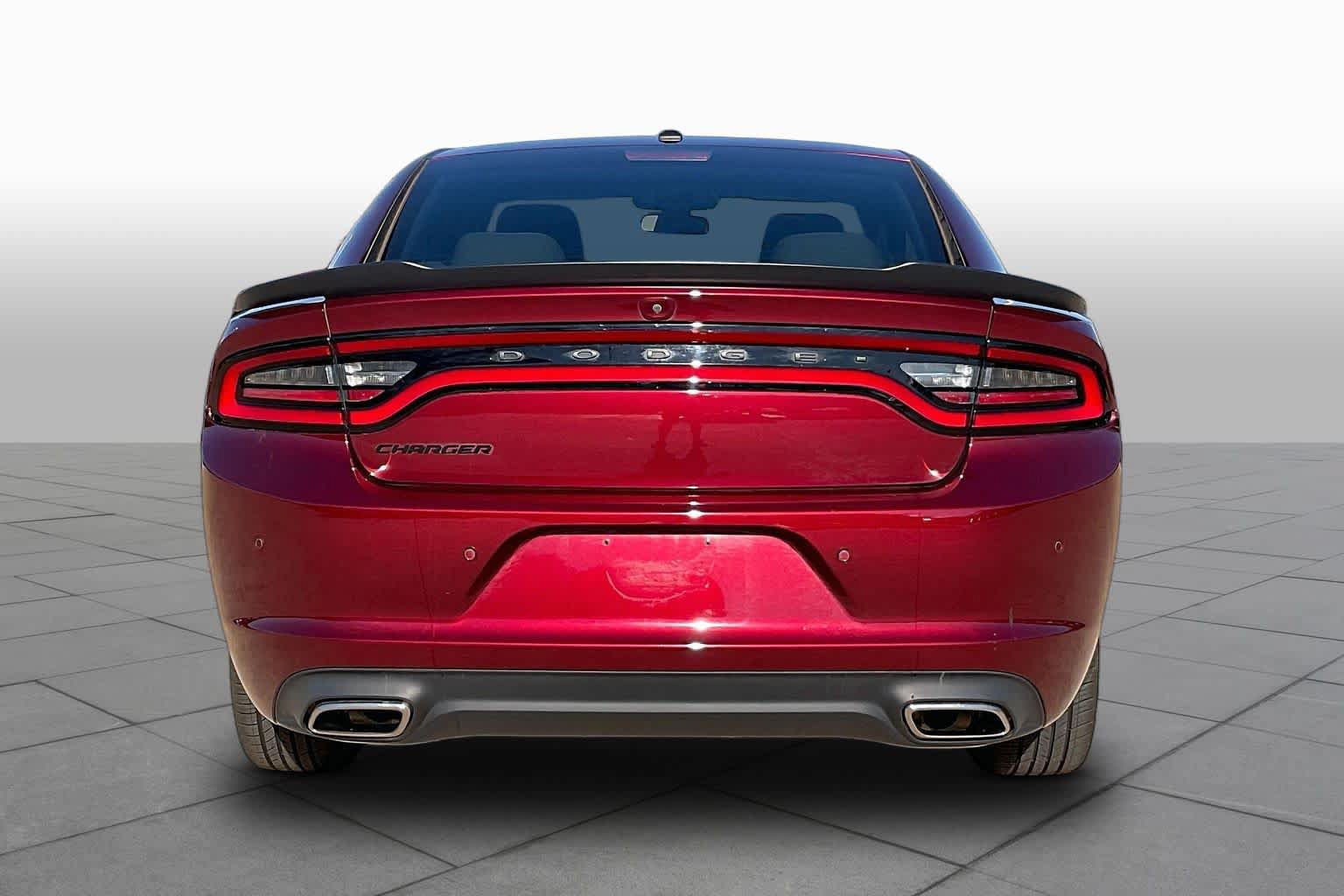 Used 2022 Dodge Charger SXT w/ Blacktop Package RWD image 6