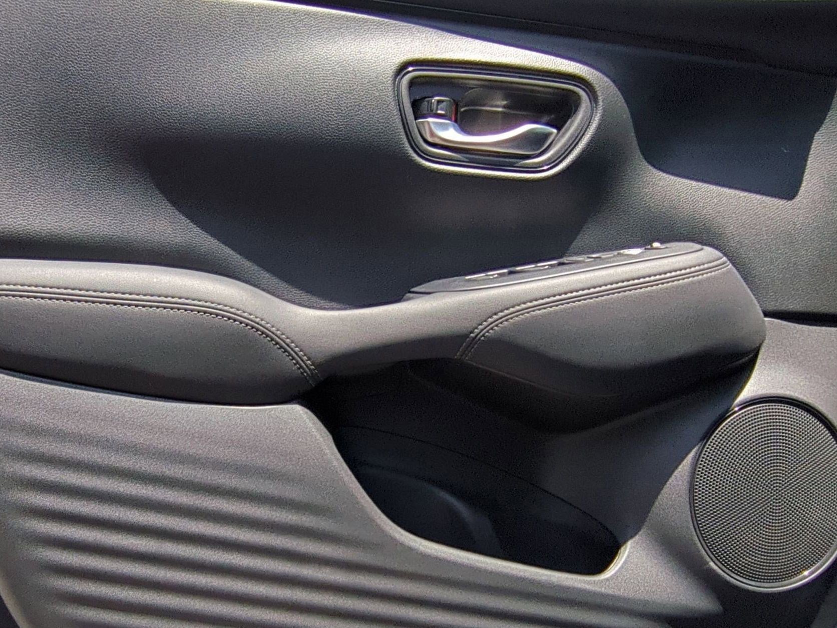 New 2026 Honda HR-V EX-L image 11