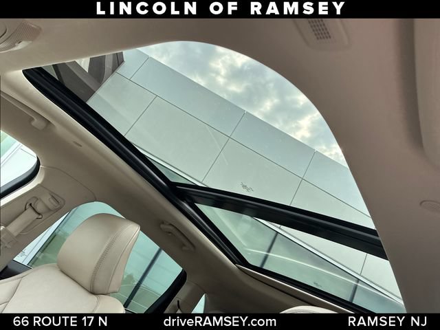 Used 2022 Lincoln Nautilus Reserve AWD/4WD image 15