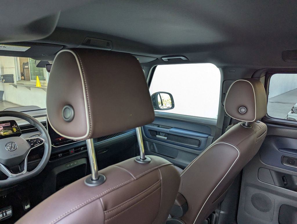 New 2025 Volkswagen ID. Buzz Pro S image 17