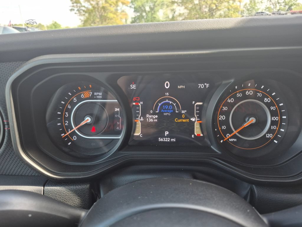 Used 2024 Jeep Wrangler Unlimited Rubicon AWD/4WD image 17