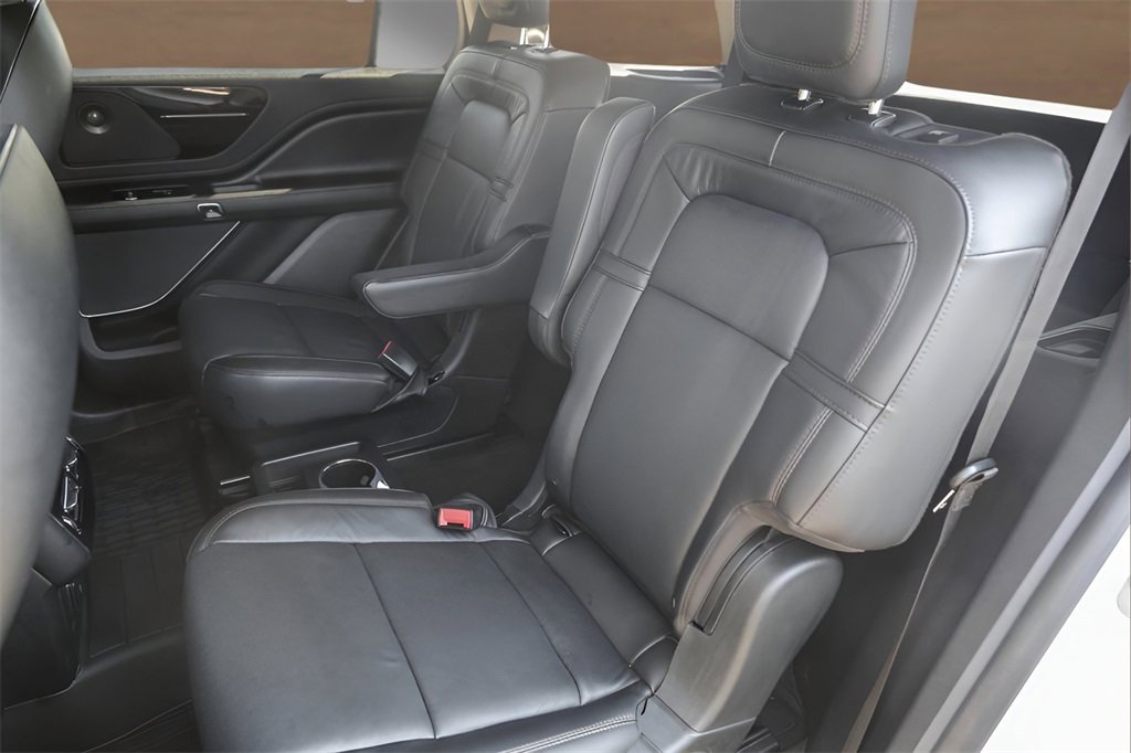 Used 2023 Lincoln Aviator Grand Touring w/ Elements Package Plus image 24