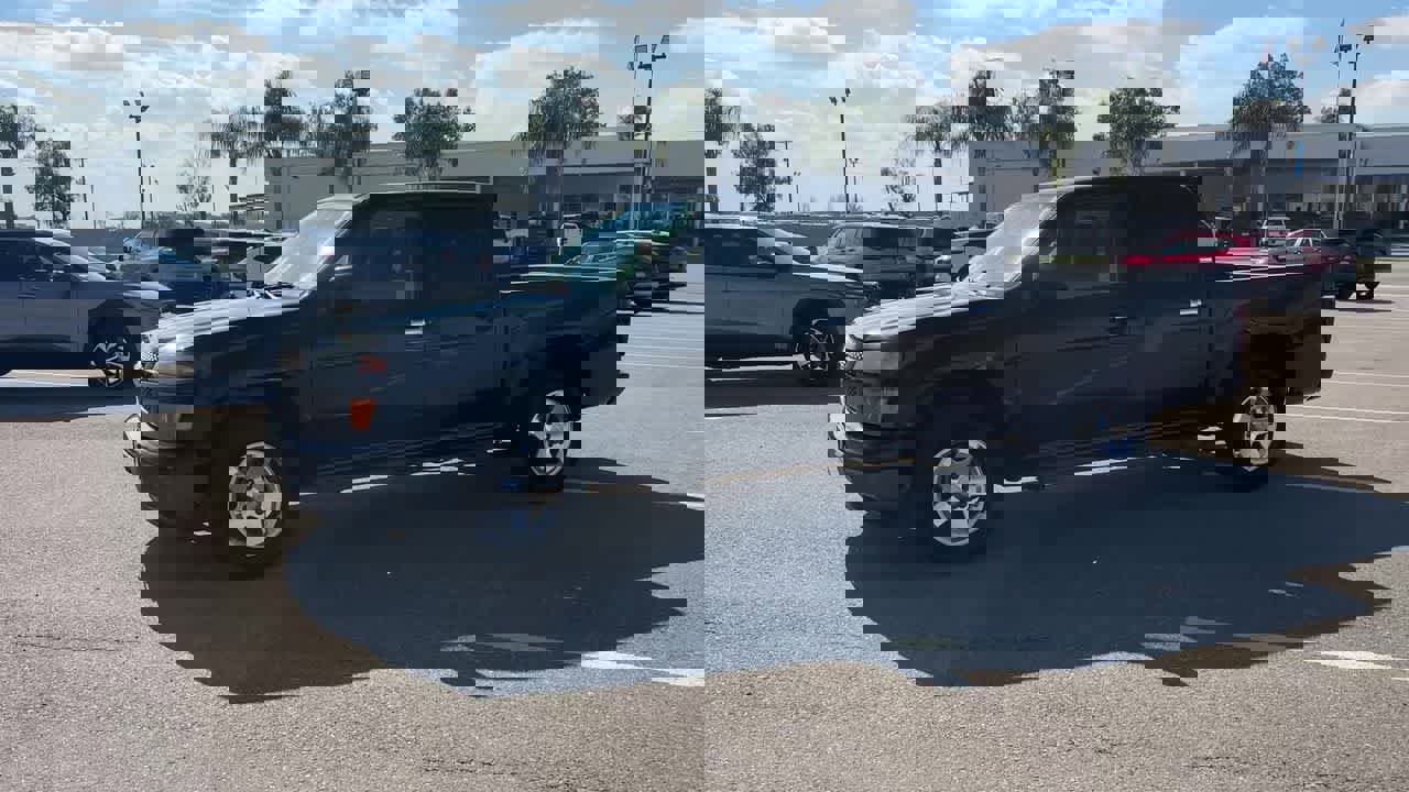 Used 2012 Chevrolet Colorado LT image 2