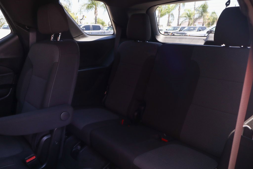 Used 2022 Chevrolet Traverse LT image 44