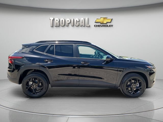 New 2026 Chevrolet Trax LT w/ Midnight Edition FWD image 6