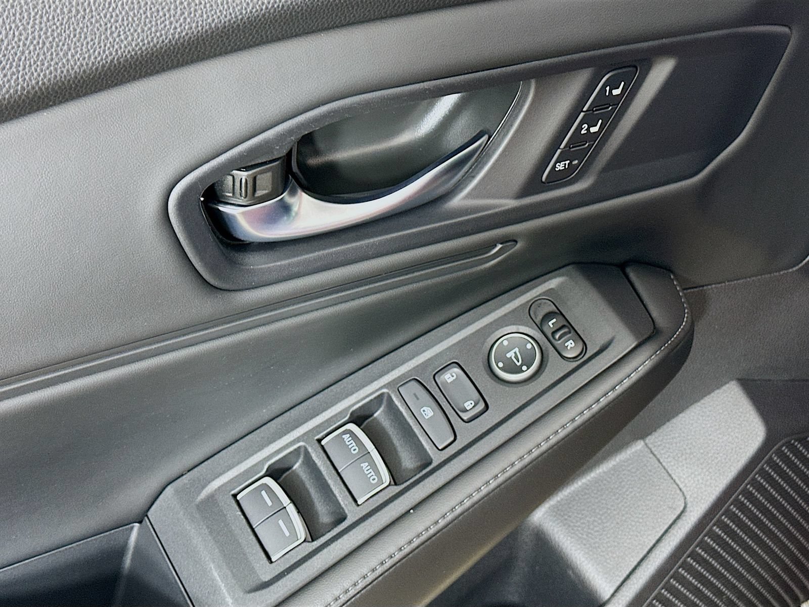 Used 2024 Honda Accord Sport image 17
