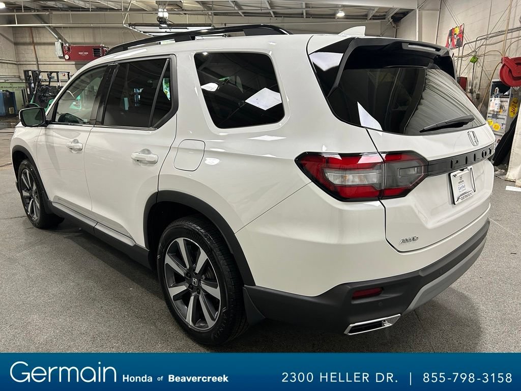 Used 2025 Honda Pilot Elite image 7