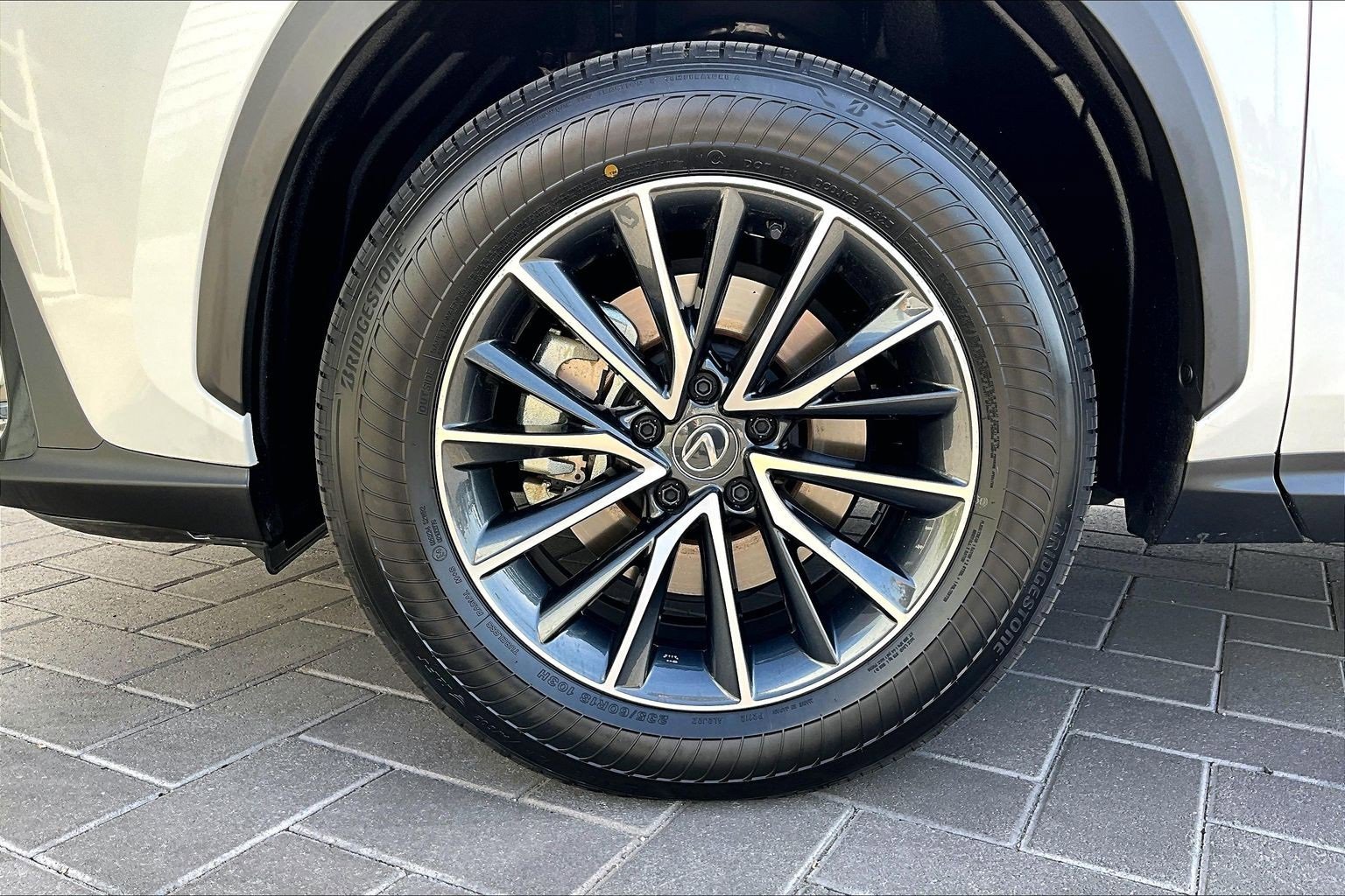 Used 2025 Lexus NX 350h 350h Premium image 9