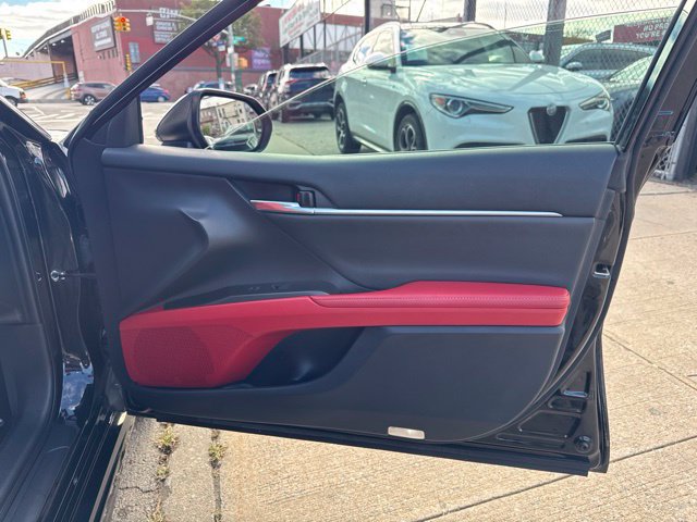 Used 2021 Toyota Camry XSE FWD image 29