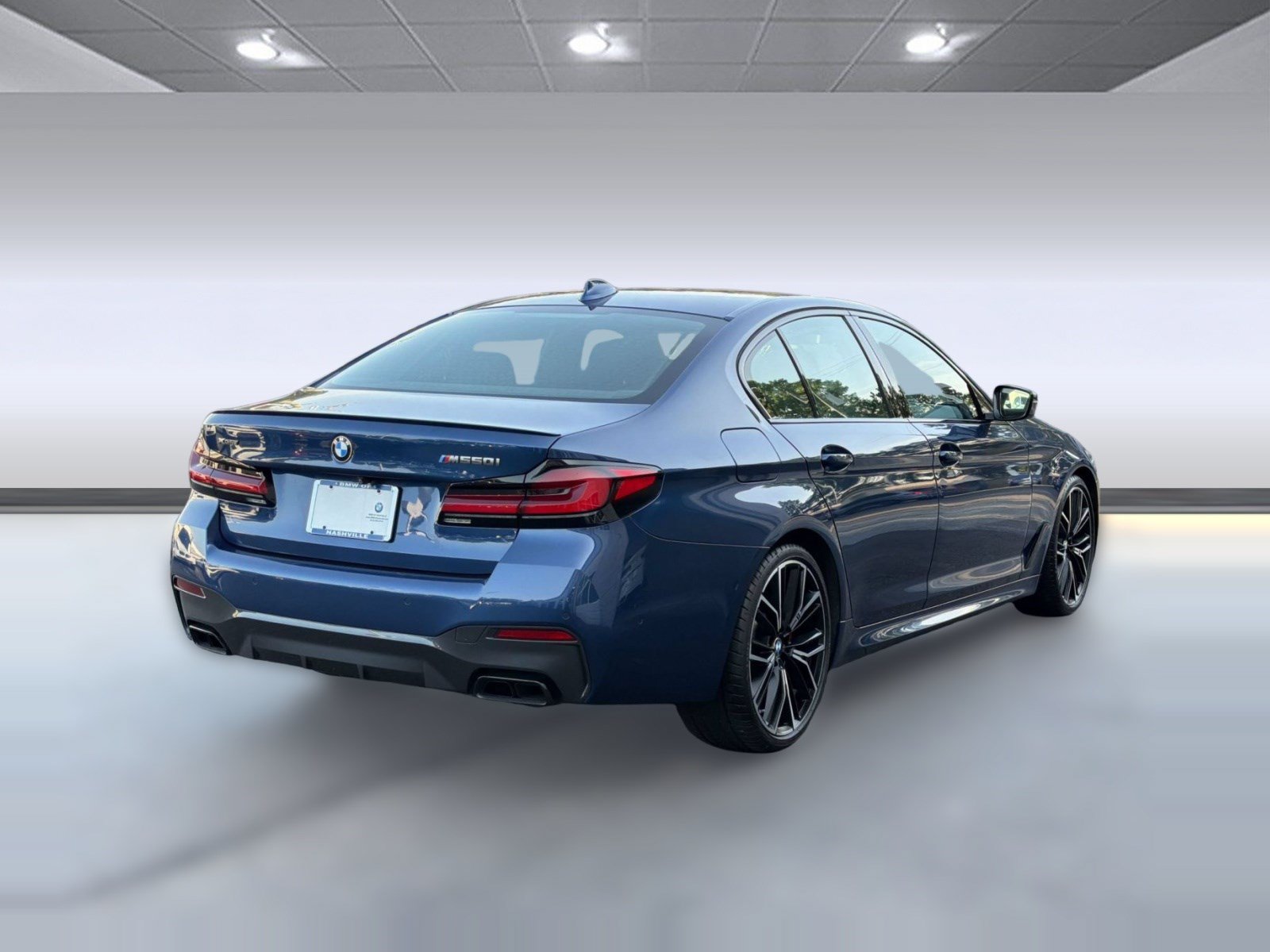 Used 2021 BMW M550i xDrive w/ Executive Package AWD/4WD image 9