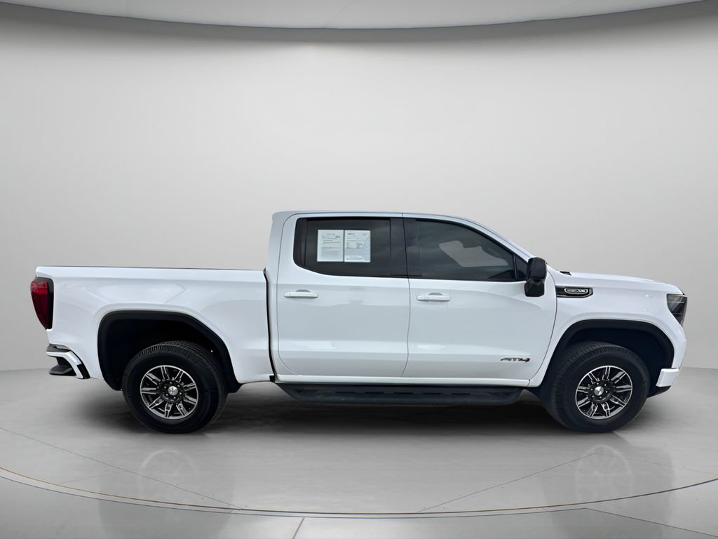 Used 2024 GMC Sierra 1500 AT4 w/ Technology Package AWD/4WD image 16