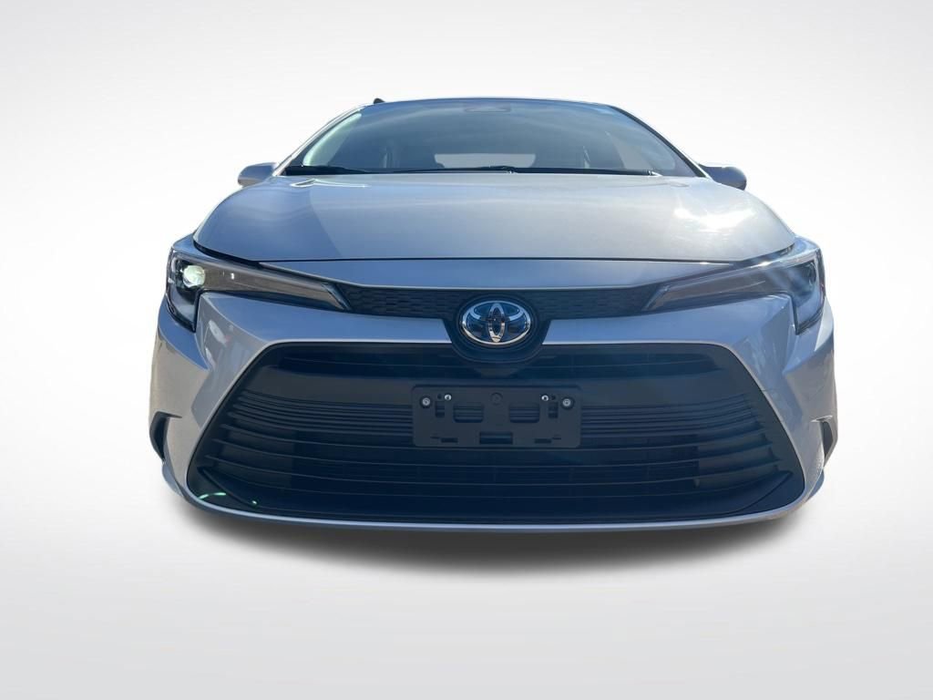 Used 2023 Toyota Corolla LE video 2