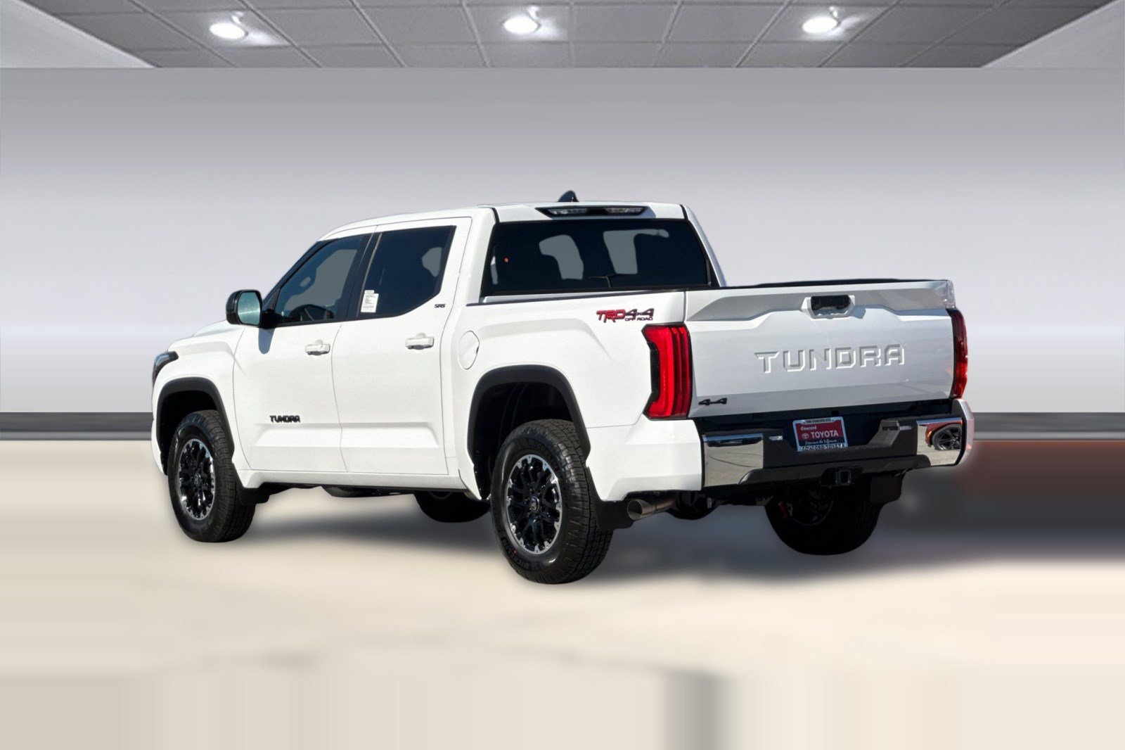 New 2026 Toyota Tundra SR5 AWD/4WD image 3