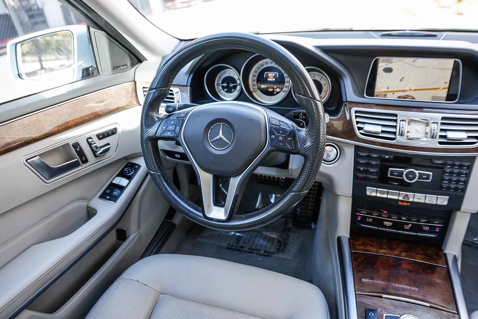 Used 2014 Mercedes-Benz E 350 Sedan image 14