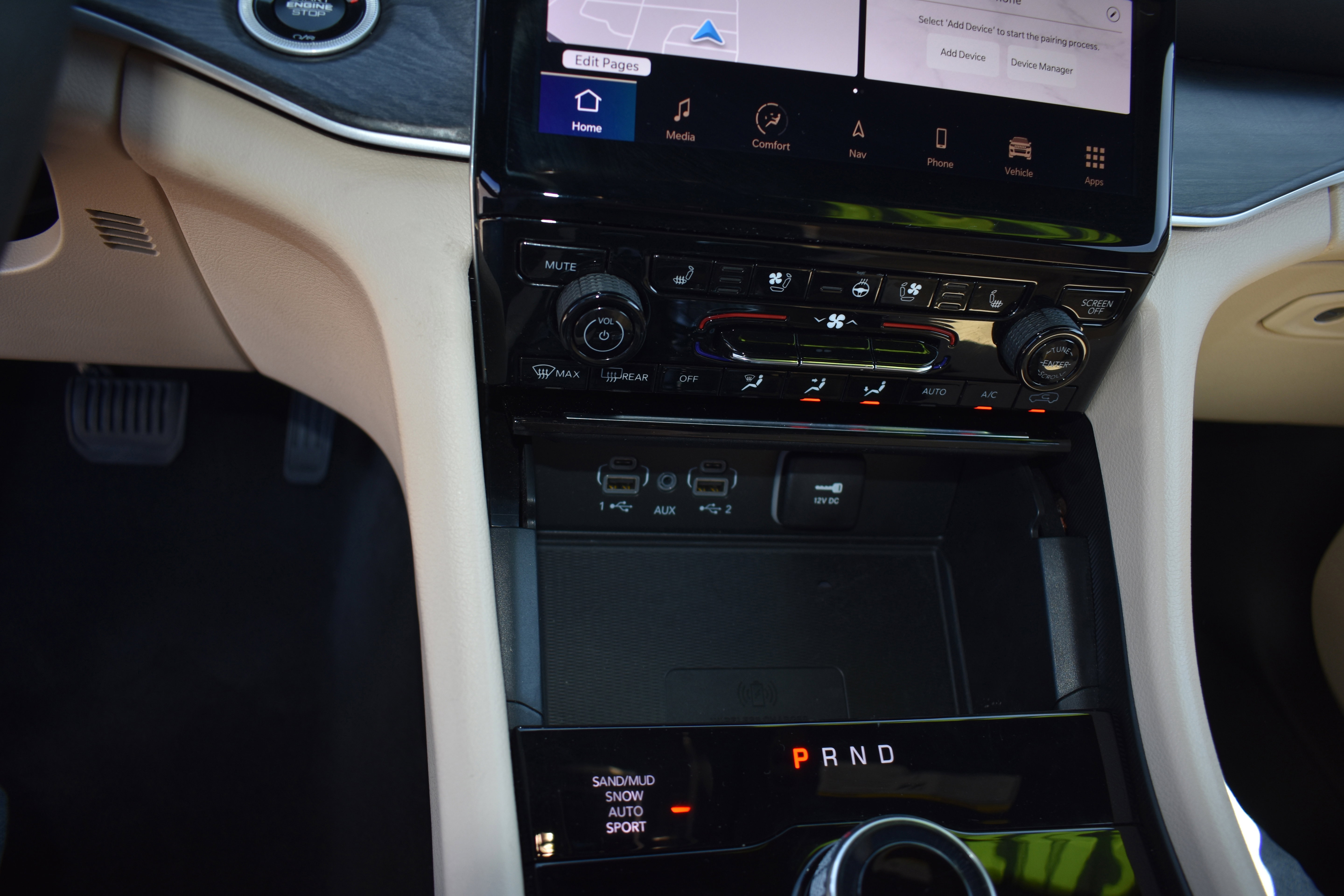 Used 2025 Jeep Grand Cherokee Limited w/ Luxury Tech Group II image 20