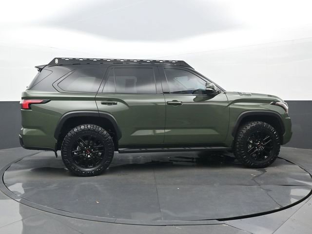 Used 2023 Toyota Sequoia SR5 w/ SR5 Premium Package AWD/4WD image 2