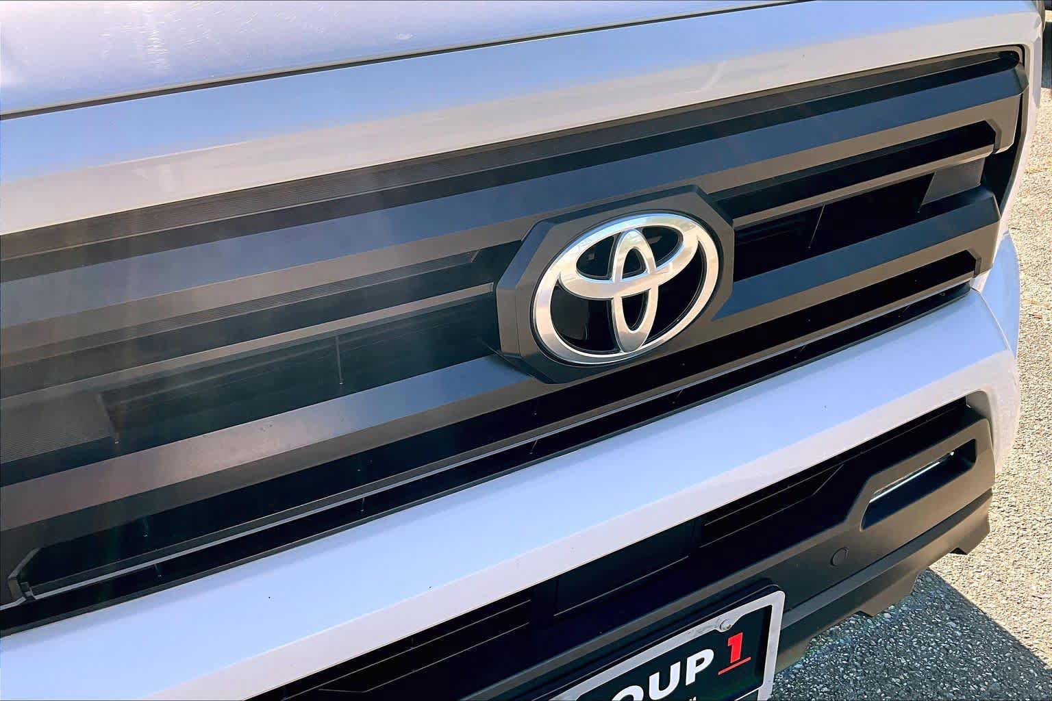 Certified 2024 Toyota Tacoma SR5 AWD/4WD image 60