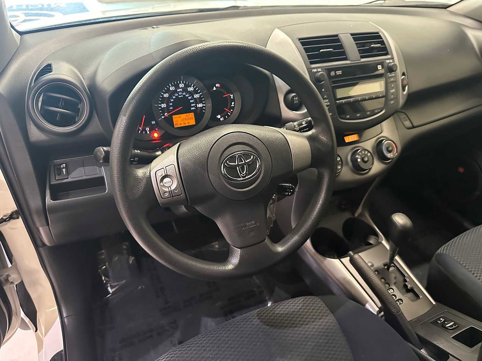 Used 2006 Toyota RAV4 Sport image 2