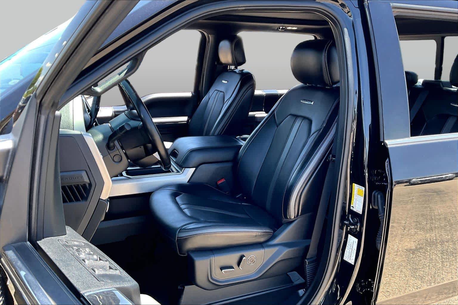 Used 2020 Ford F350 Platinum AWD/4WD image 8
