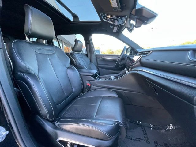 Used 2021 Jeep Grand Cherokee L Overland w/ Luxury Tech Group IV image 33