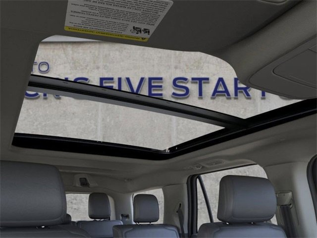 New 2025 Ford Expedition Active image 22