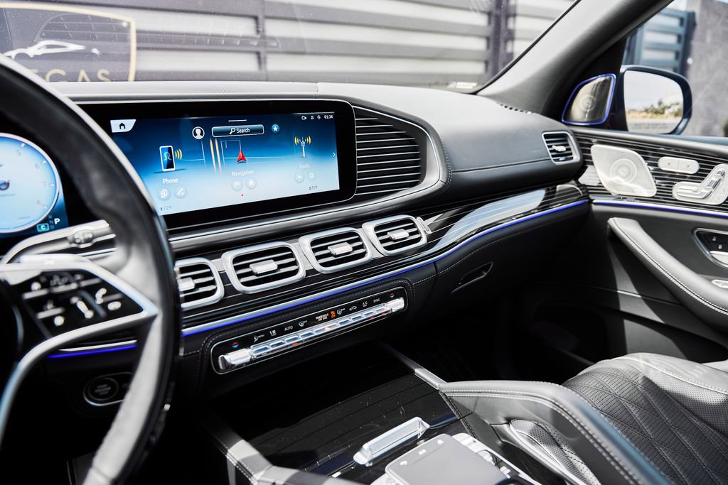 Used 2024 Mercedes-Benz Maybach GLS 600 4MATIC image 71
