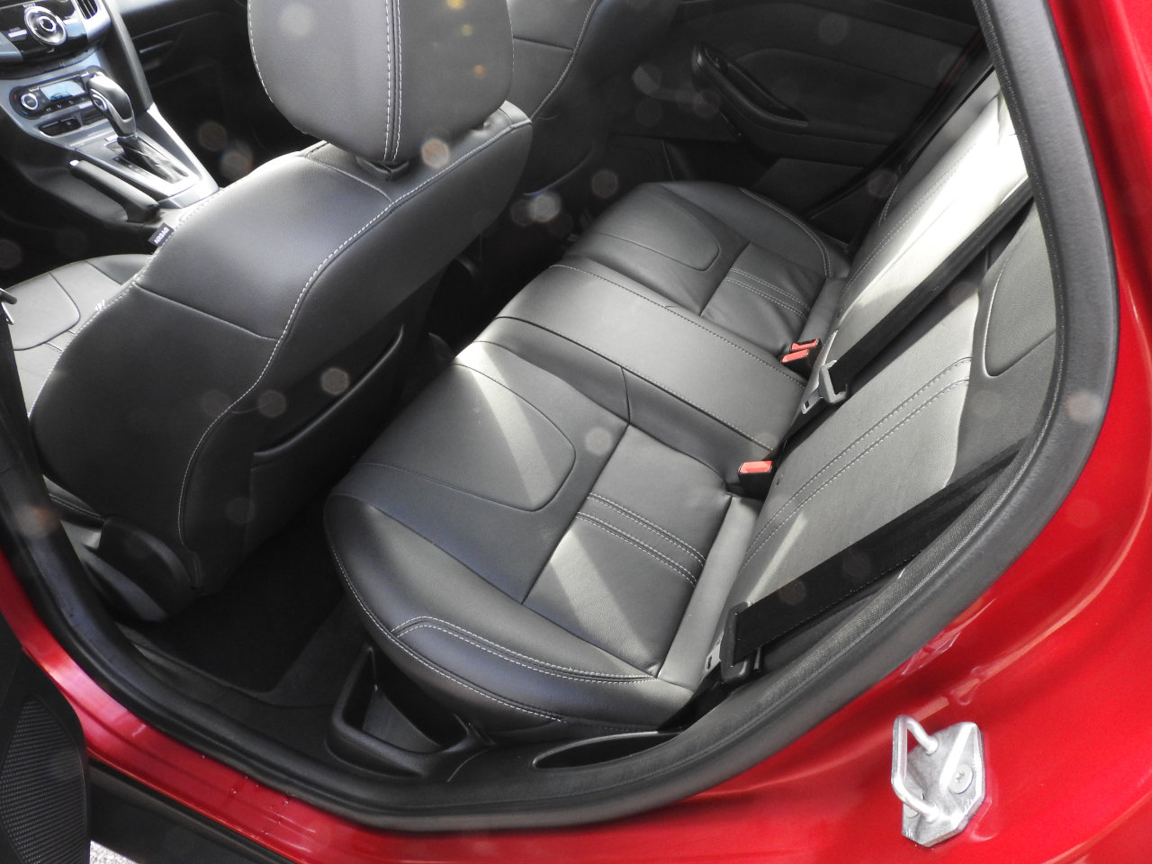 Used 2014 Ford Focus Titanium image 8